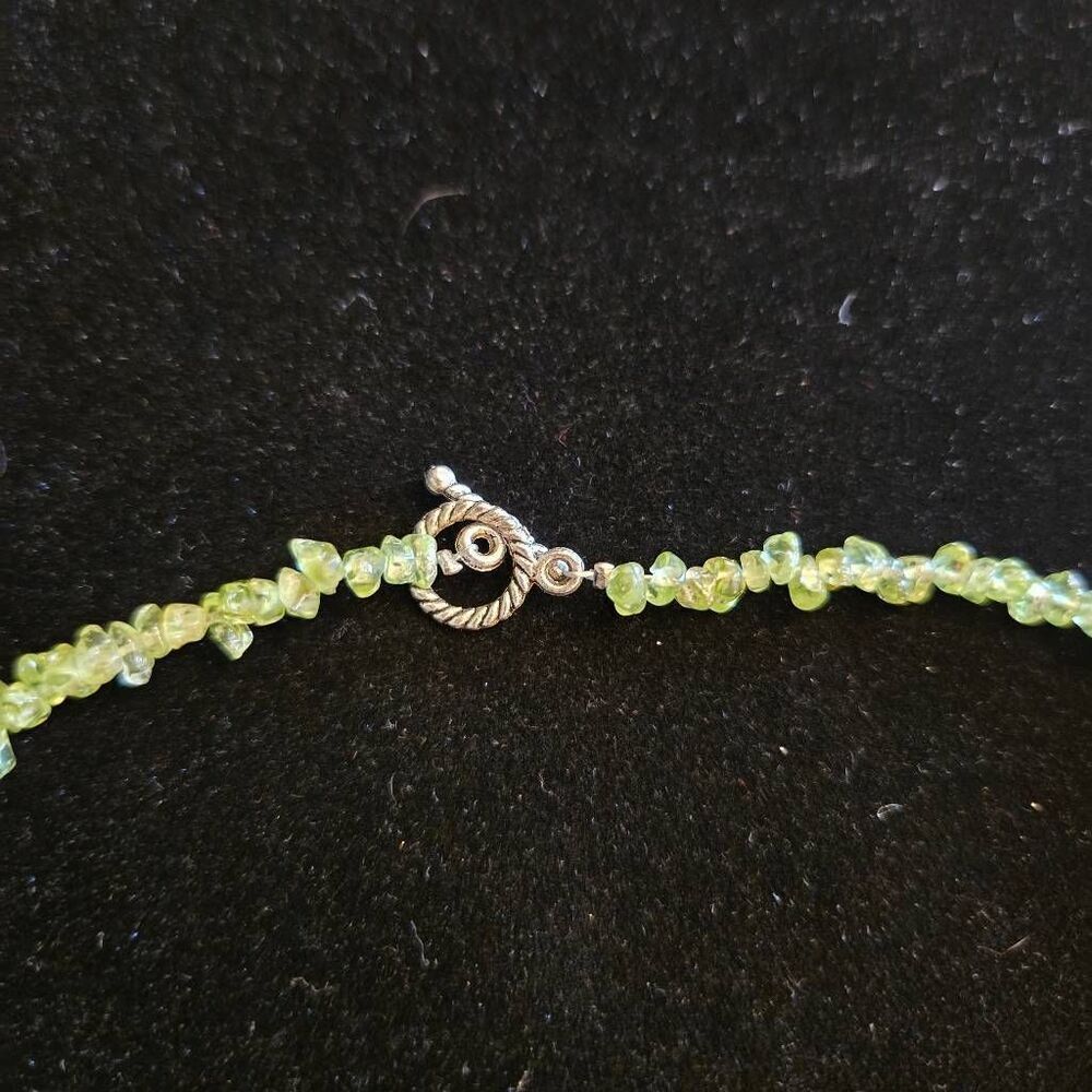 Rhinestone & Chip Stone Flower Necklace Green Yellow Silver - Picture 6 of 7